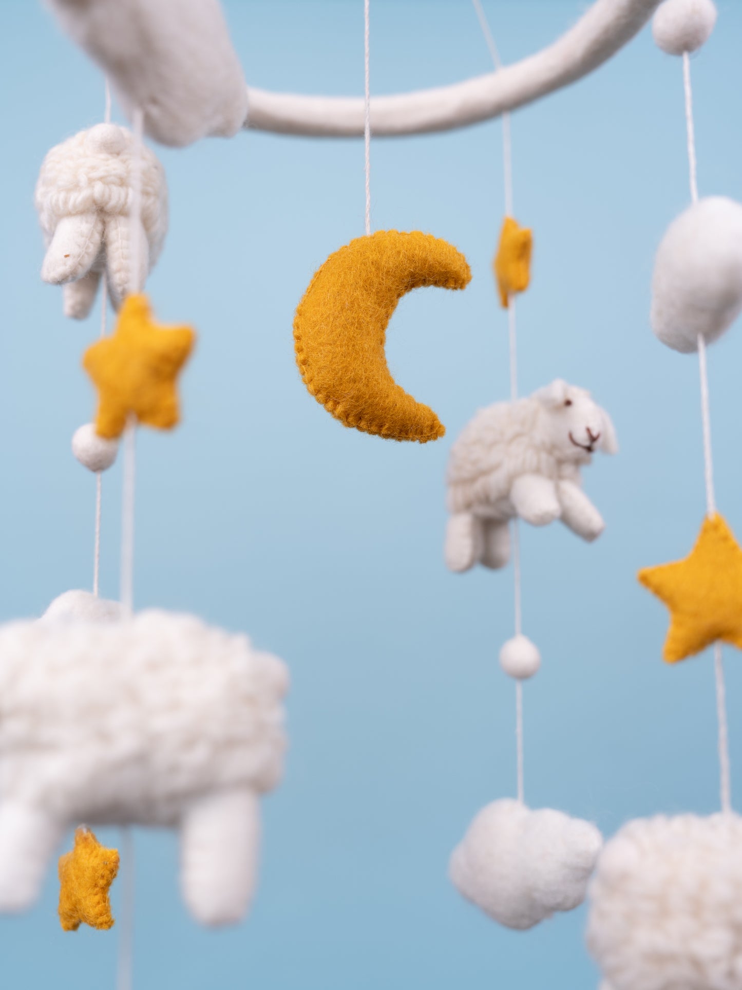 Schäfchen Mobile | Mond und Sterne | handgemacht aus Filz