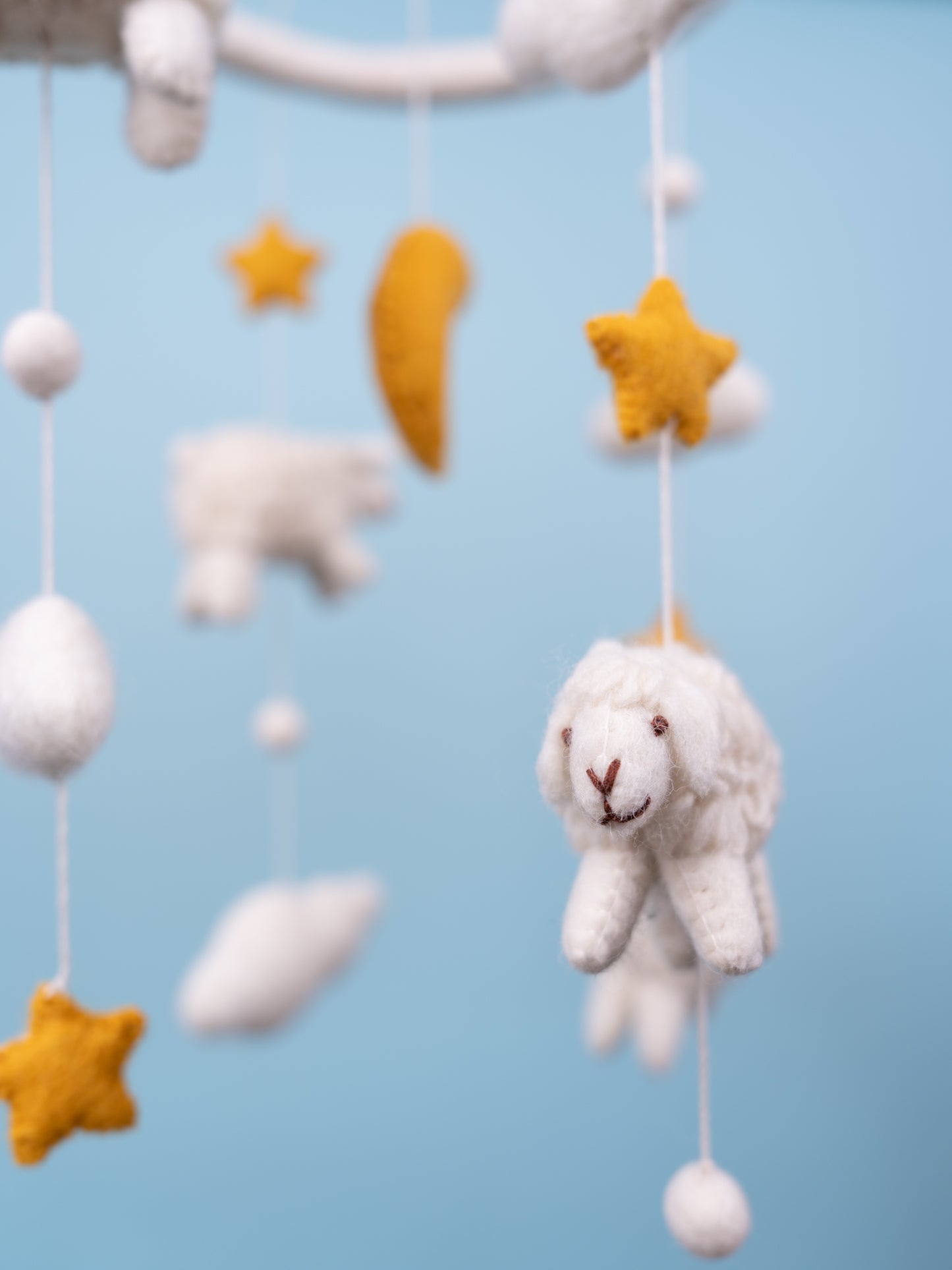 Schäfchen Mobile | Mond und Sterne | handgemacht aus Filz