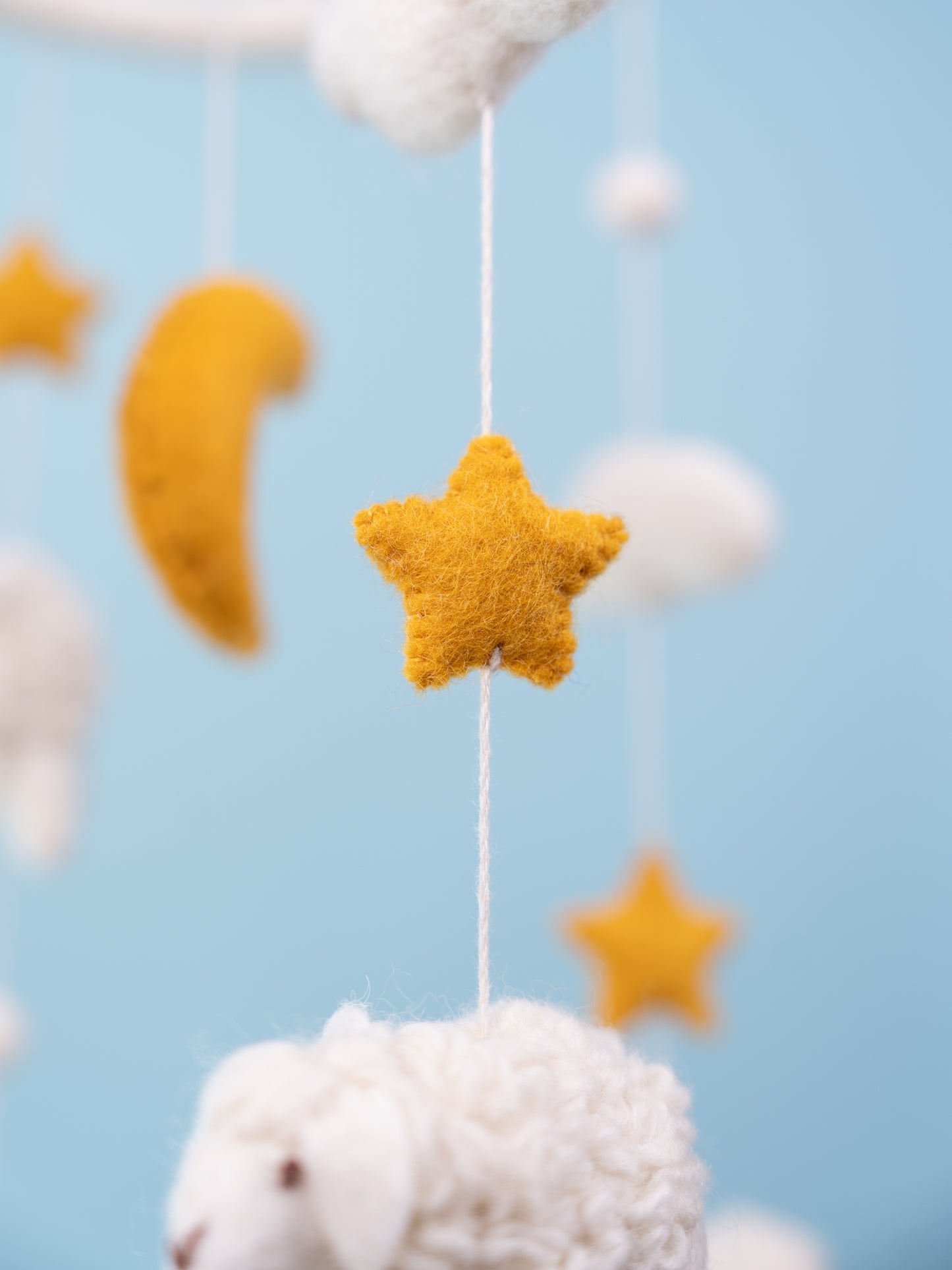 Schäfchen Mobile | Mond und Sterne | handgemacht aus Filz